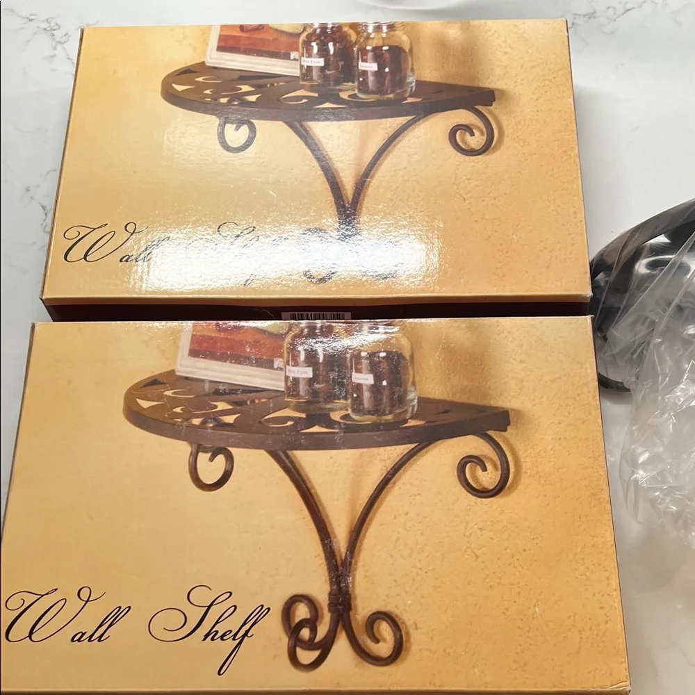 Set of 2 Wall Shelves